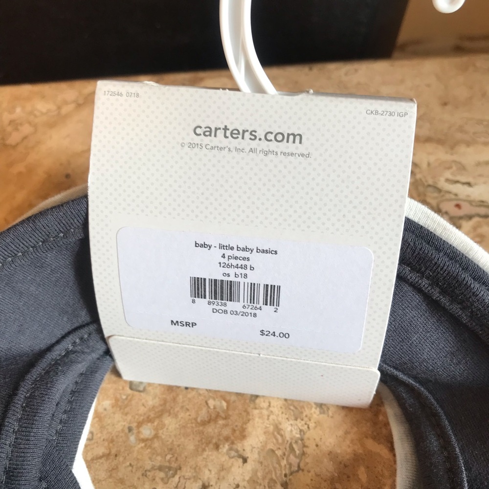 Carter’s Little Baby Basics 4 pack Bibs - Picture 4 of 7
